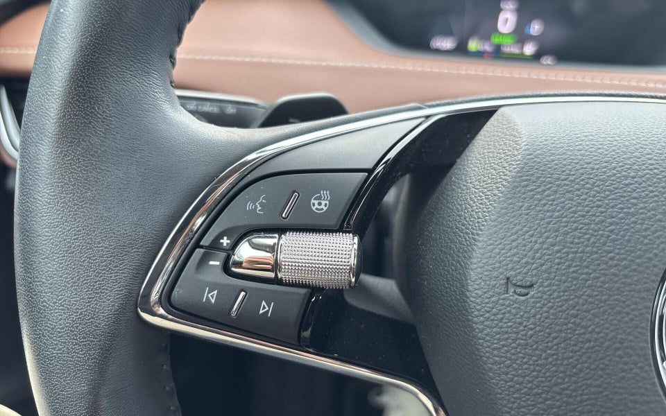 Skoda Enyaq 80 iV Selection Suite 5d