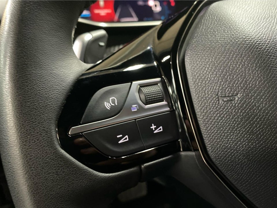 Peugeot 2008 1,2 PureTech 130 Allure Pack EAT8 5d