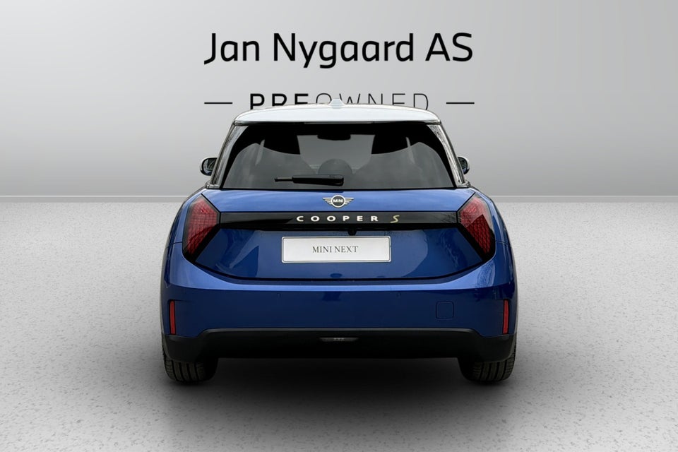 MINI Cooper SE Favoured Trim XL 3d