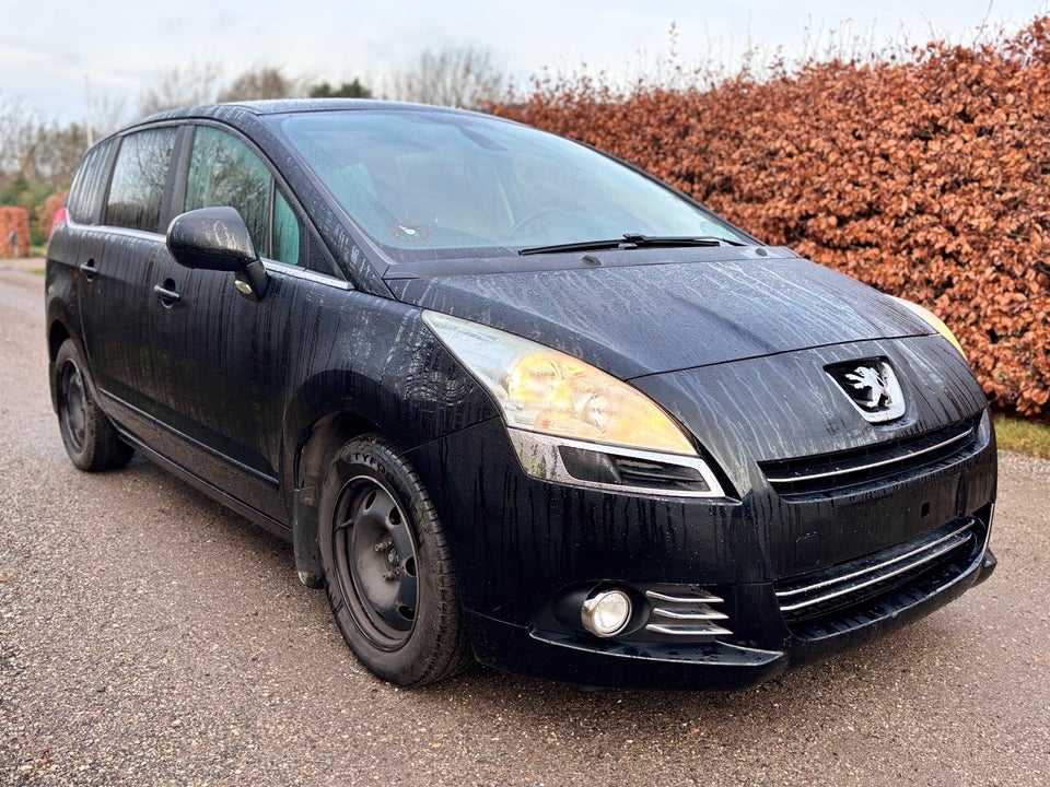 Peugeot 5008 1,6 HDi 112 Premium 5d