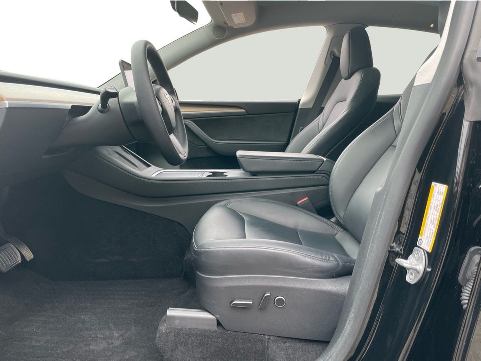 Tesla Model Y Long Range AWD 5d