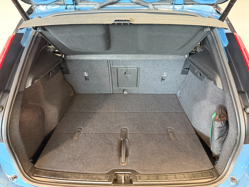 Volvo XC40 P6 ReCharge Plus 5d