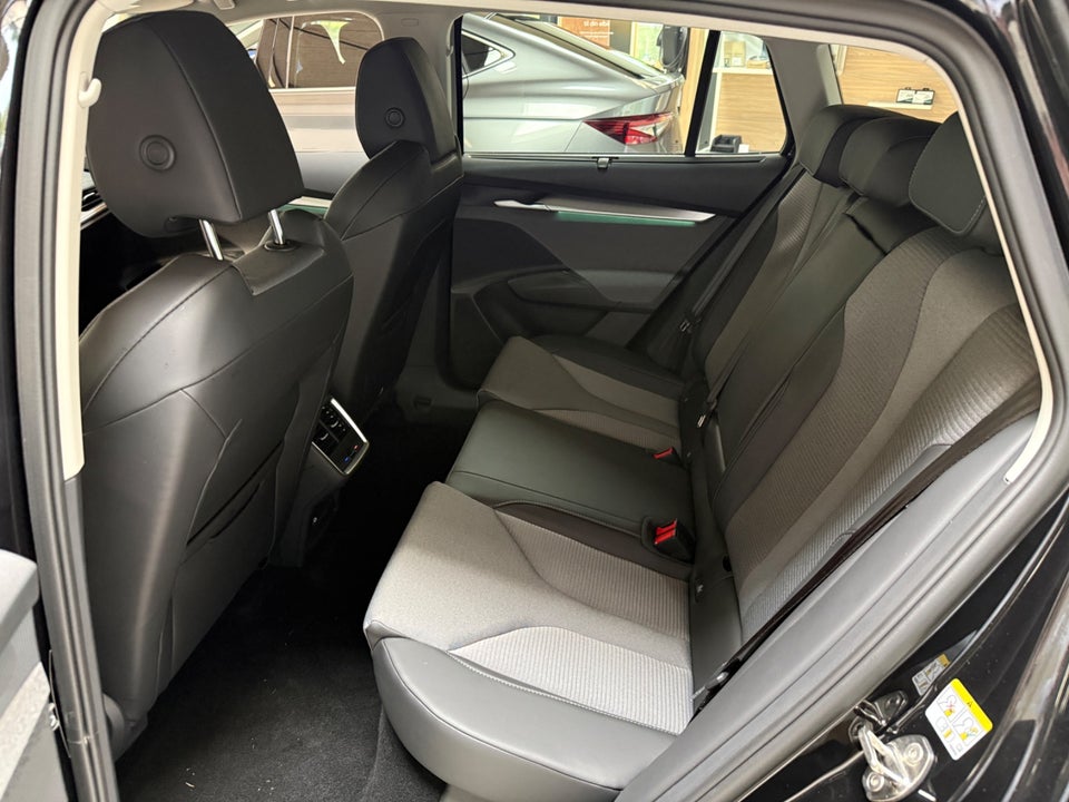 Skoda Enyaq 85 iV Selection Premium 5d