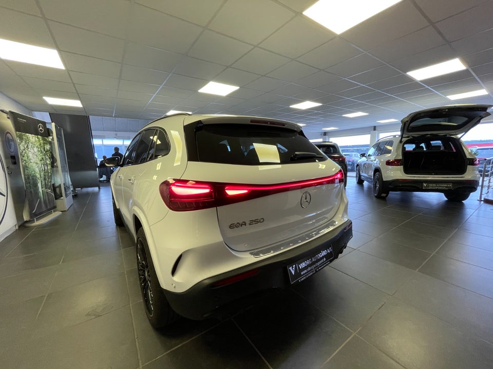 Mercedes EQA250 AMG Line 5d