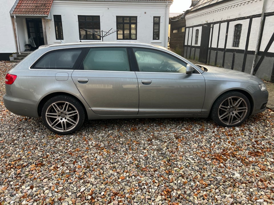 Audi A6 3,0 TDi 240 S-line quattro Tiptr. 4d