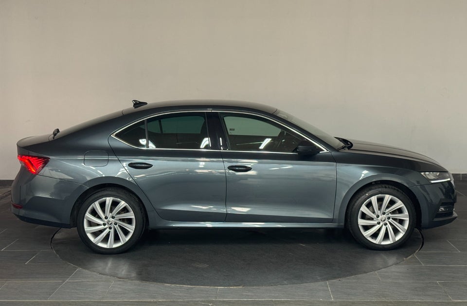 Skoda Octavia 1,4 TSi iV Plus DSG 5d