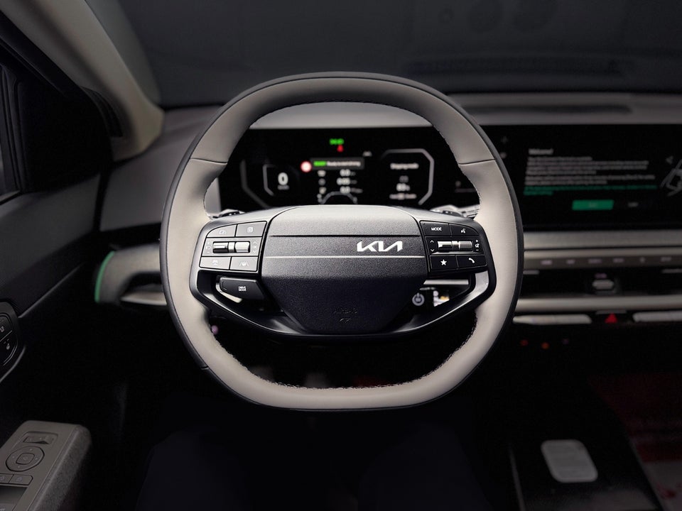 Kia EV4 81 Long Range Upgrade Fastback 4d