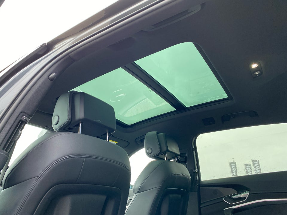 Audi e-tron 55 S-line quattro 5d