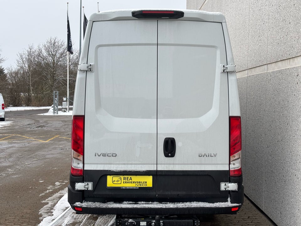 Iveco Daily 3,0 35C18 9m³ Van AG8
