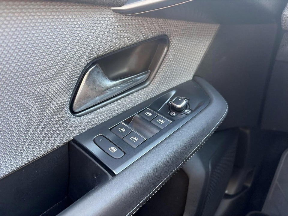 Opel Grandland-e 82 GS 5d