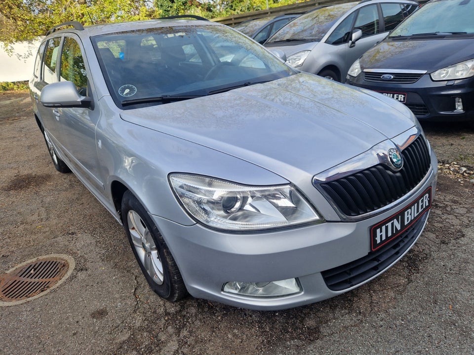 Skoda Octavia 1,6 TDi 105 Ambiente Combi GreenLine 5d