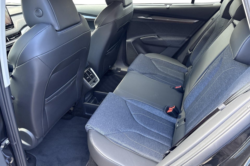Skoda Elroq 85 iV Loft Advanced 5d