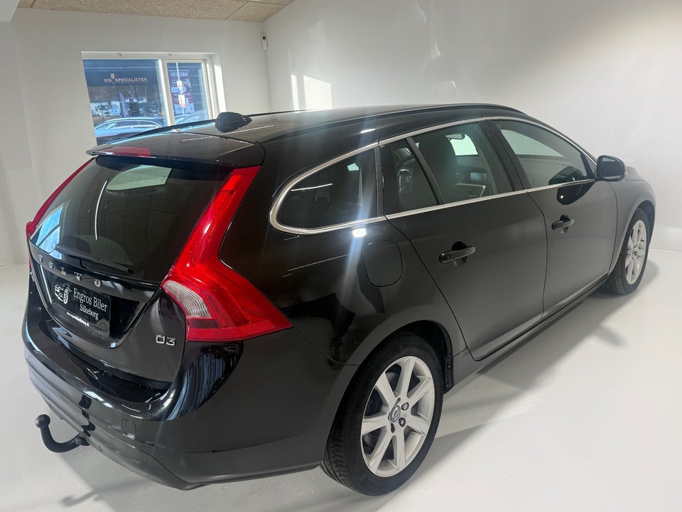 Volvo V60 2,0 D3 150 Momentum aut. 5d