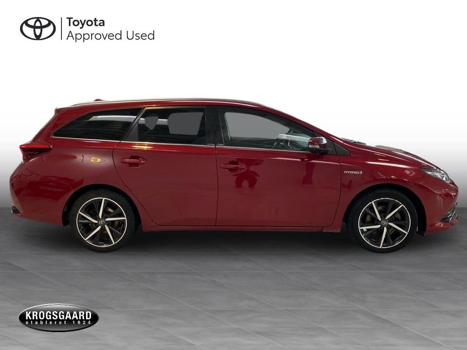 Toyota Auris 1,8 Hybrid H2 Spirit Touring Sports CVT 5d