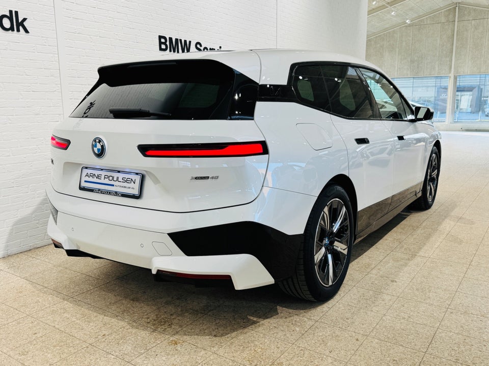 BMW iX xDrive40 Supercharged 5d
