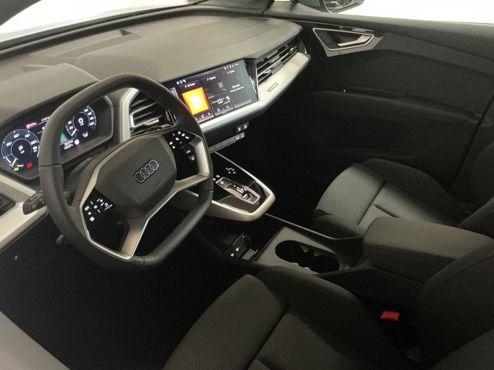 Audi Q4 e-tron 45 S-line 5d