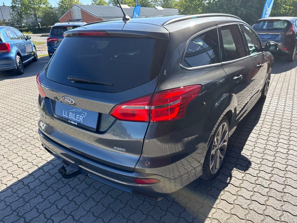 Ford Focus 1,0 EcoBoost ST-Line stc. 5d