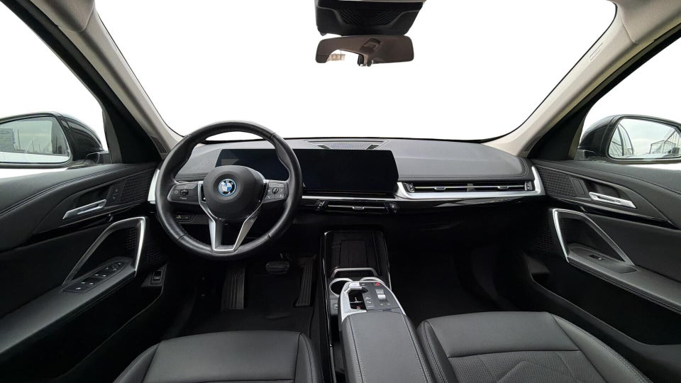 BMW iX1 xDrive30 X-Line 5d