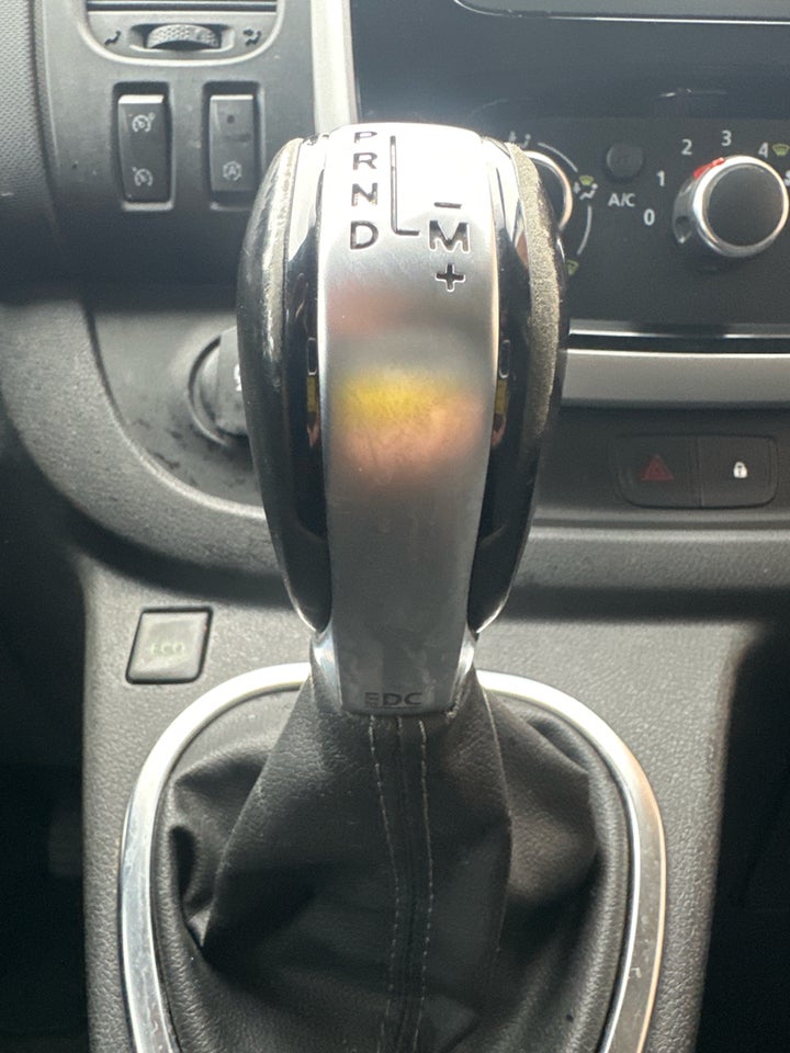 Renault Trafic T29 2,0 dCi 145 L2H1 EDC