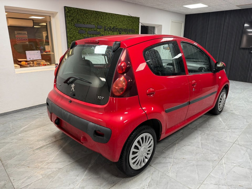 Peugeot 107 1,0 Champion 5d