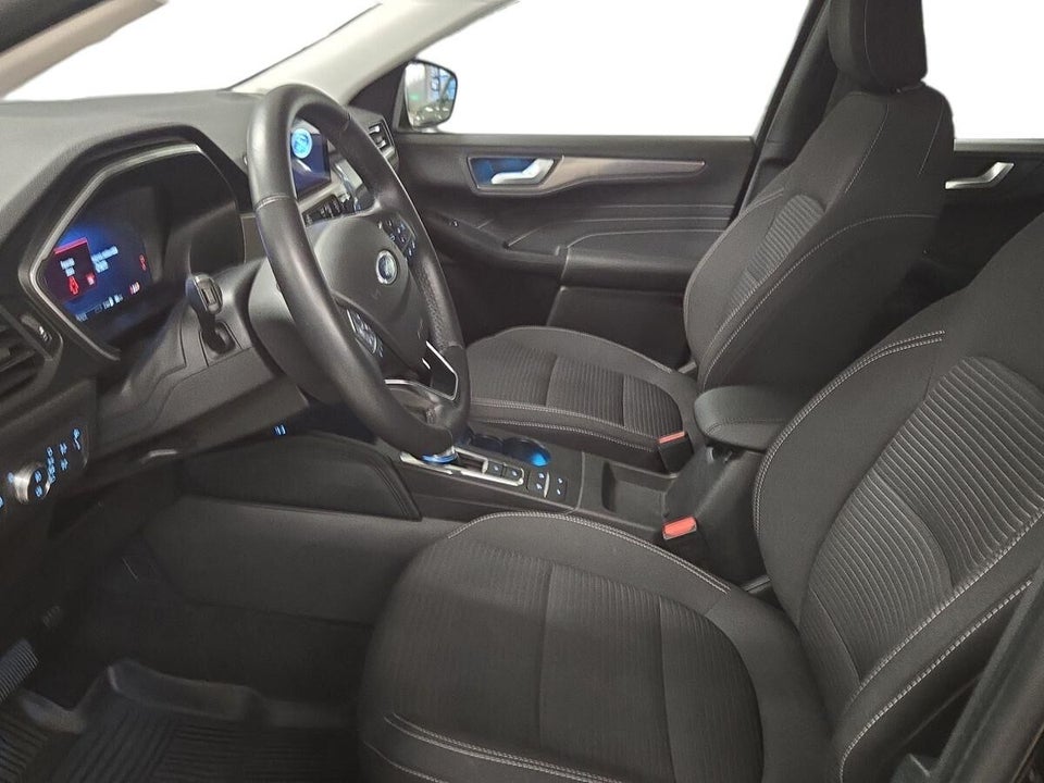 Ford Kuga 2,5 PHEV Titanium CVT 5d