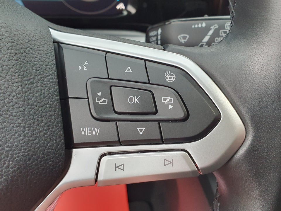 VW Golf VIII 1,5 TSi 130 Life 5d