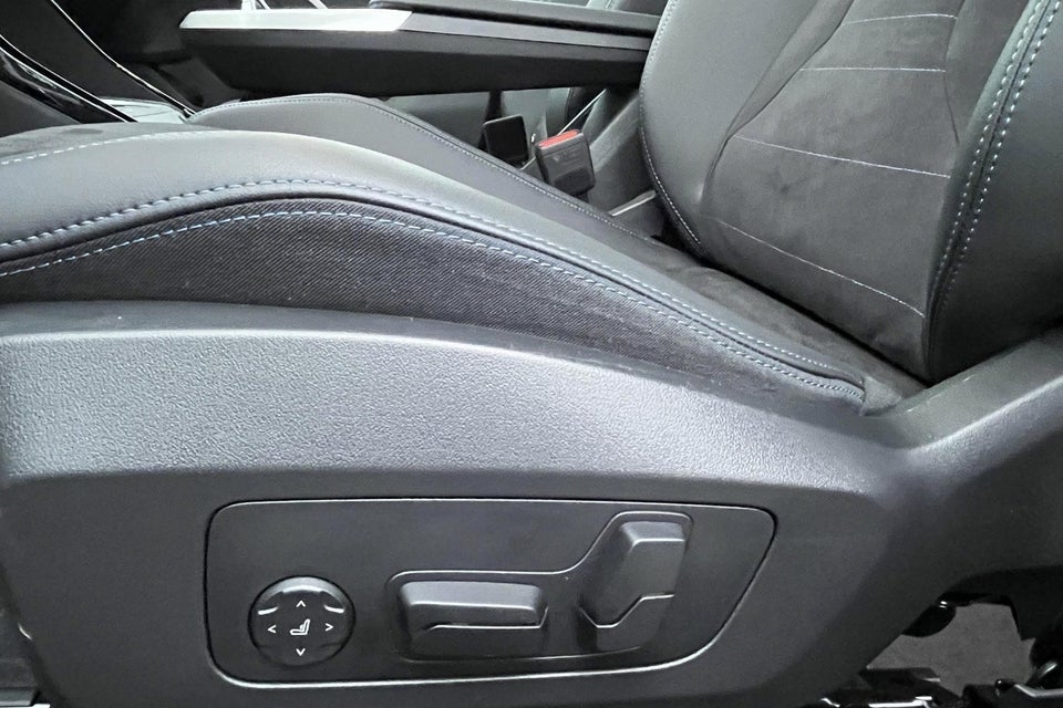 BMW iX1 eDrive20 Fully Charged M-Sport 5d