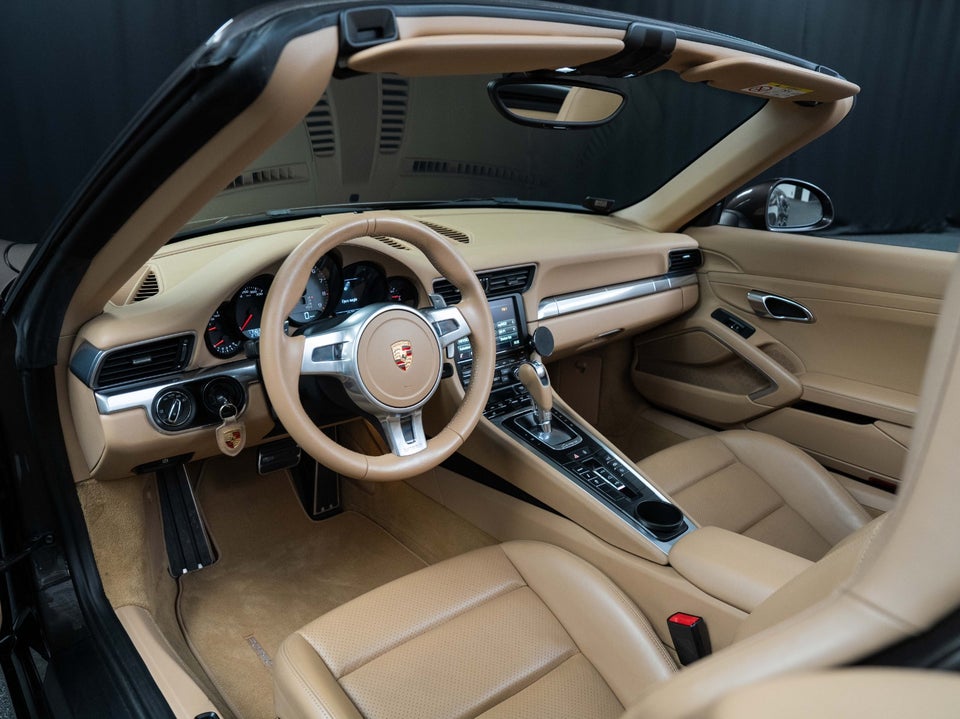 Porsche 911 Carrera 4S 3,8 Cabriolet PDK 2d