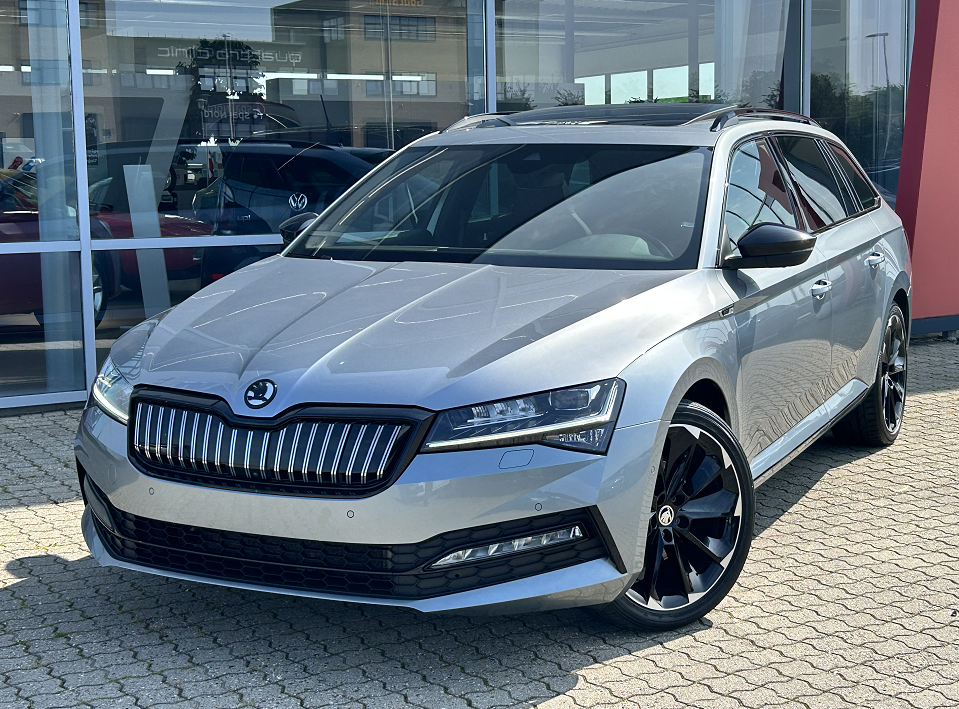 Skoda Superb 1,4 TSi iV Sportline Combi DSG 5d