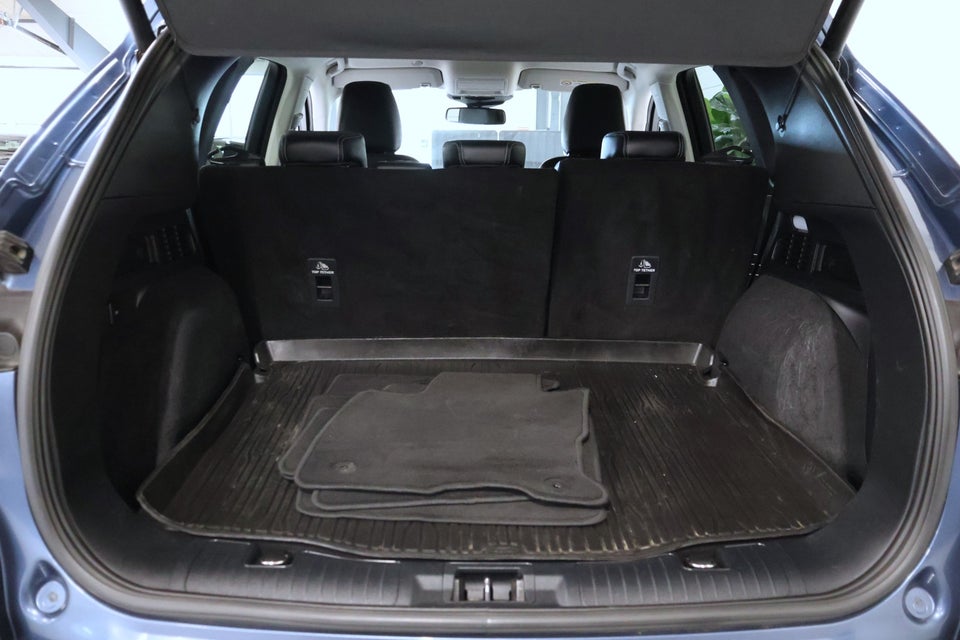 Ford Kuga 2,5 PHEV Titanium CVT 5d