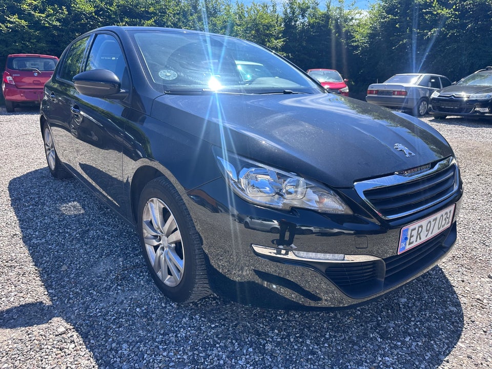 Peugeot 308 1,2 e-THP 130 Active 5d