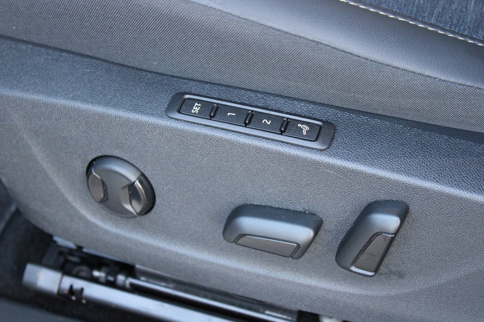 Skoda Elroq 85 iV Premium Advanced 5d