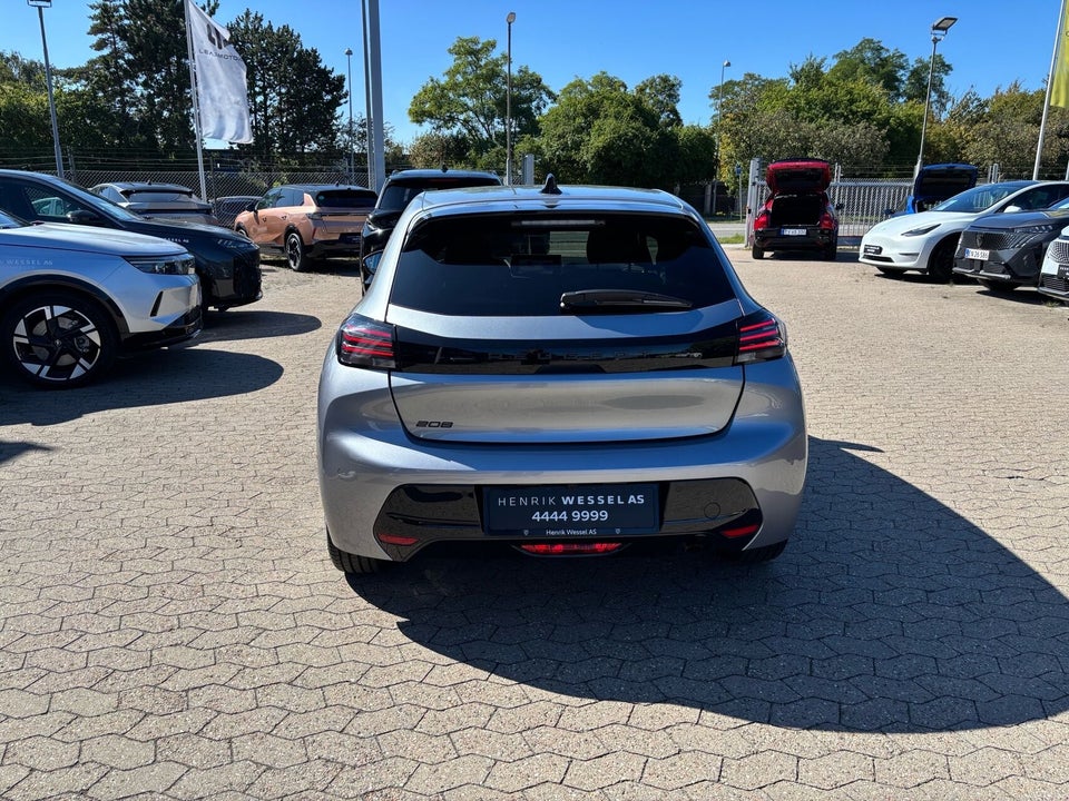 Peugeot 208 1,2 PureTech 100 Allure+ 5d