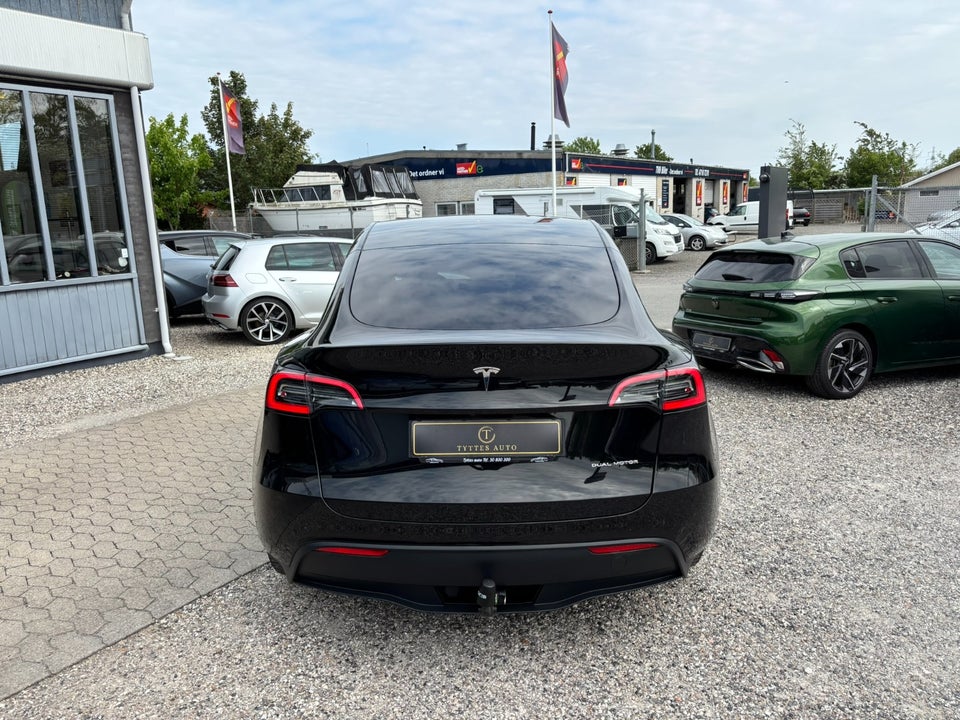 Tesla Model Y Long Range AWD 5d