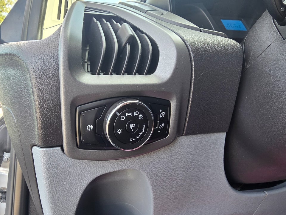Ford Transit Custom Kombi 310 L1 2,2 TDCi 100 Trend