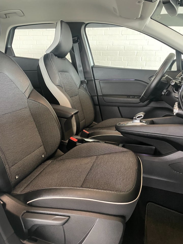 Renault Captur 1,6 E-Tech Intens 5d