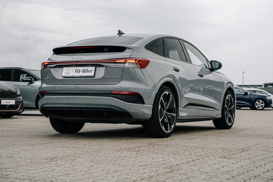 Audi Q4 e-tron 40 S-line Sportback 5d