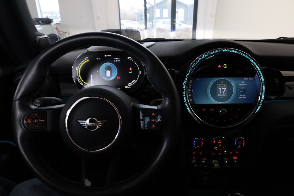 MINI Cooper SE Maximise 3d