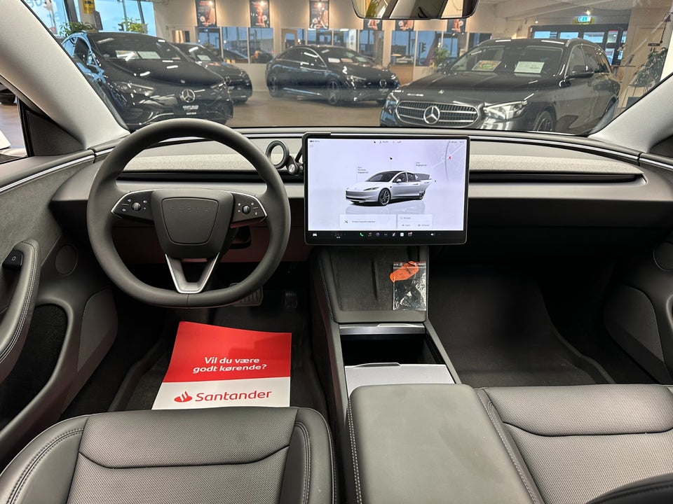 Tesla Model 3 Long Range AWD 4d