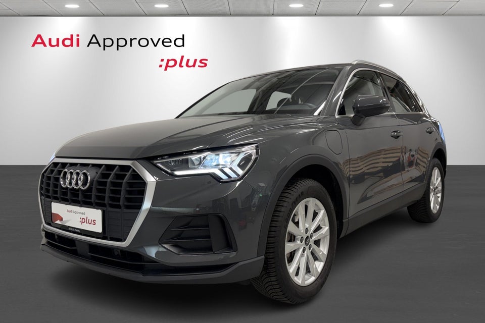 Audi Q3 45 TFSi e Attitude plus S-tr. 5d