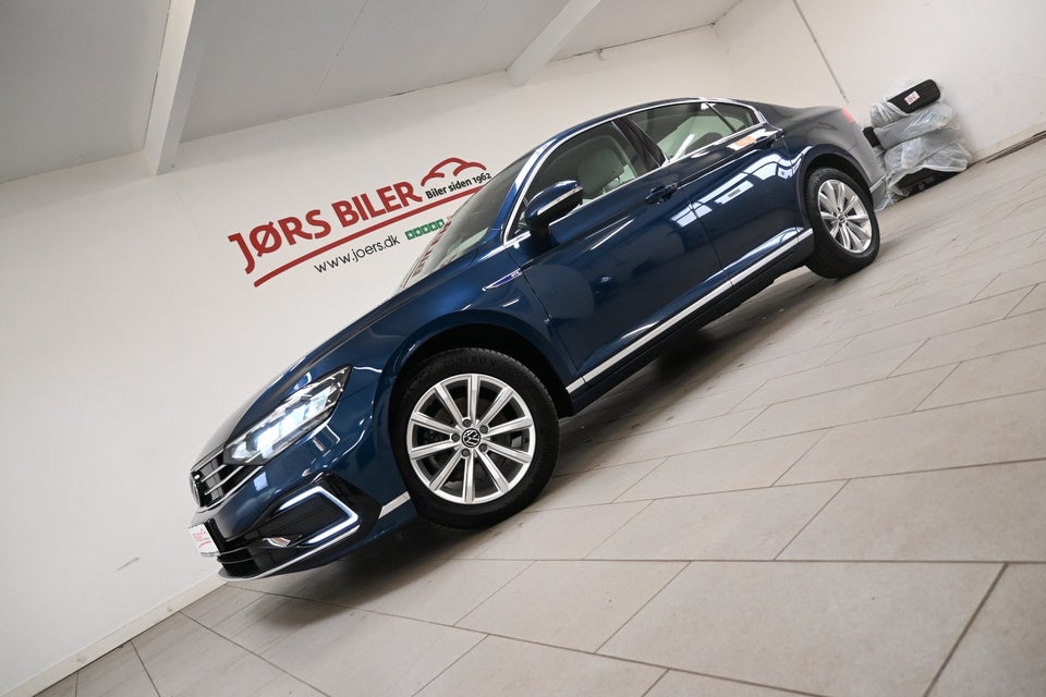VW Passat 1,4 GTE+ Pro DSG 4d