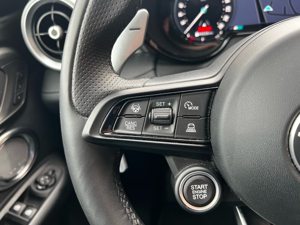 Alfa Romeo Tonale 1,3 PHEV Speciale aut. Q4 5d