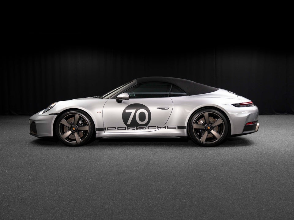 Porsche 911 Carrera GTS 3,6 Cabriolet Spirit 70 PDK 2d