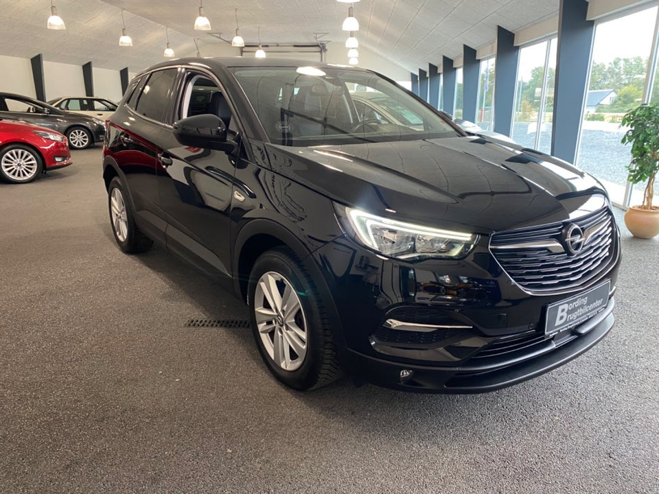 Opel Grandland X 1,2 T 130 Enjoy 5d