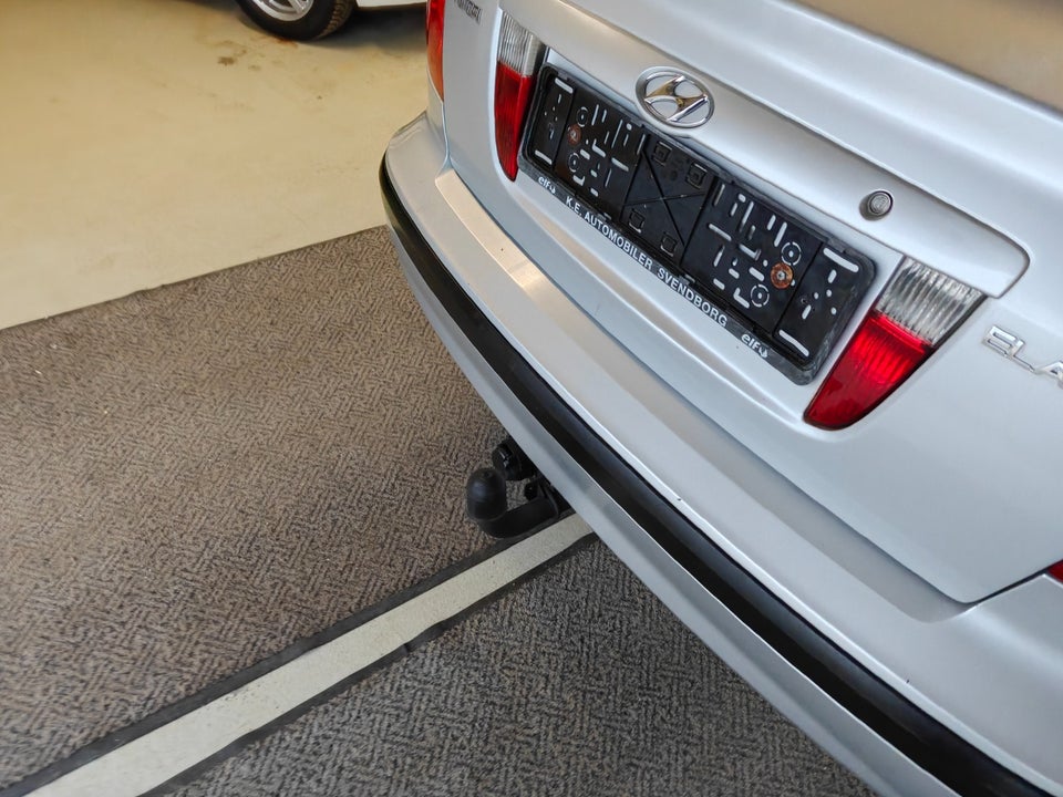 Hyundai Elantra 2,0 GLS Air 5d