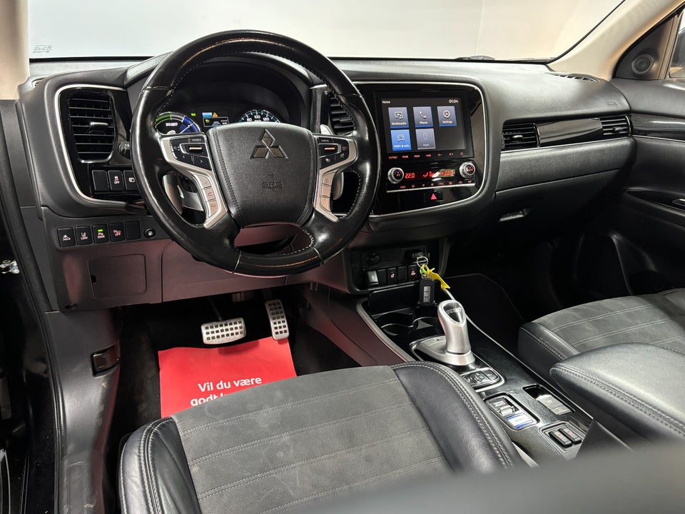 Mitsubishi Outlander 2,4 PHEV Intense CVT 4WD 5d