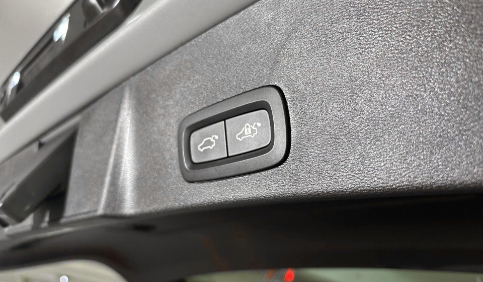 Volvo EX40 Extended Range Core 5d