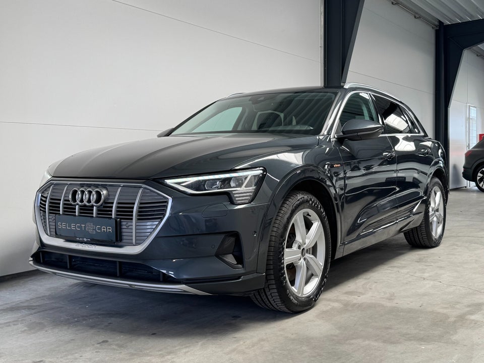 Audi e-tron 55 quattro 5d