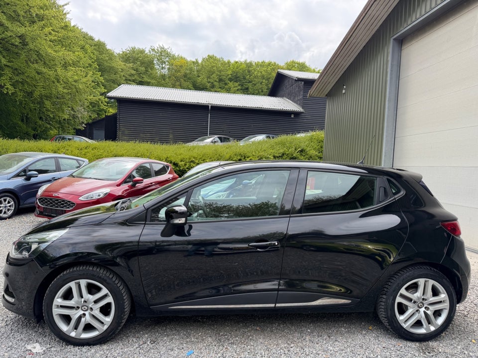 Renault Clio IV 0,9 TCe 75 Zen 5d