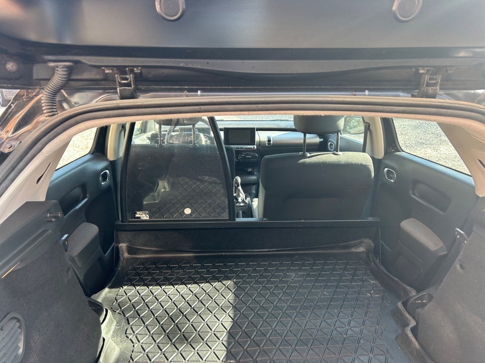 Citroën C4 Cactus 1,6 BlueHDi 100 Feel Van 5d